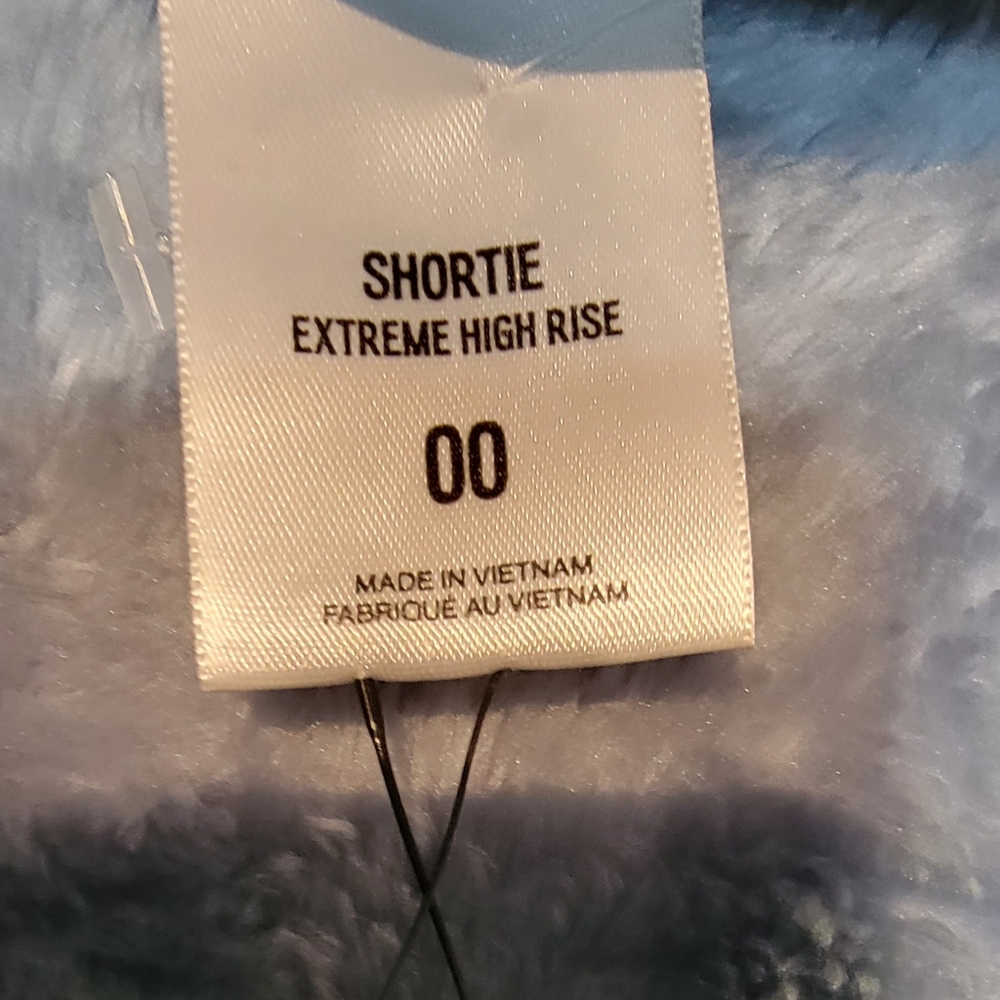 Express Shortie Extreme High Rise Shorts - Picture 3 of 5